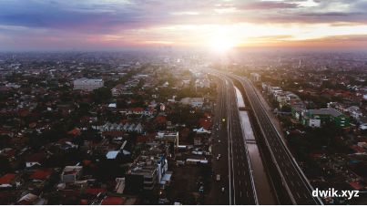 Suka Duka Merantau di Bekasi: Antara Rumah Kontrakan dan Impian